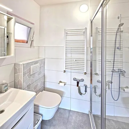 & Strcic Krk Penzion