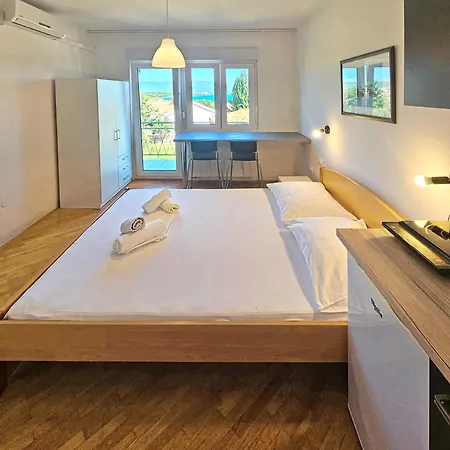 & Strcic Krk Penzion Krk Town