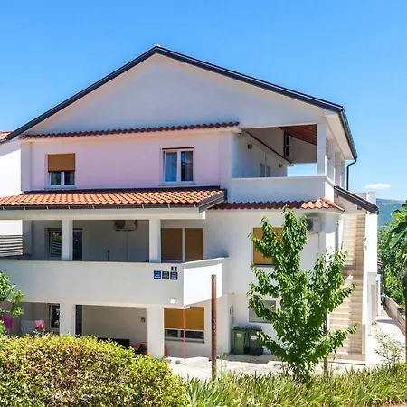 & Strcic Krk Pensión 3*